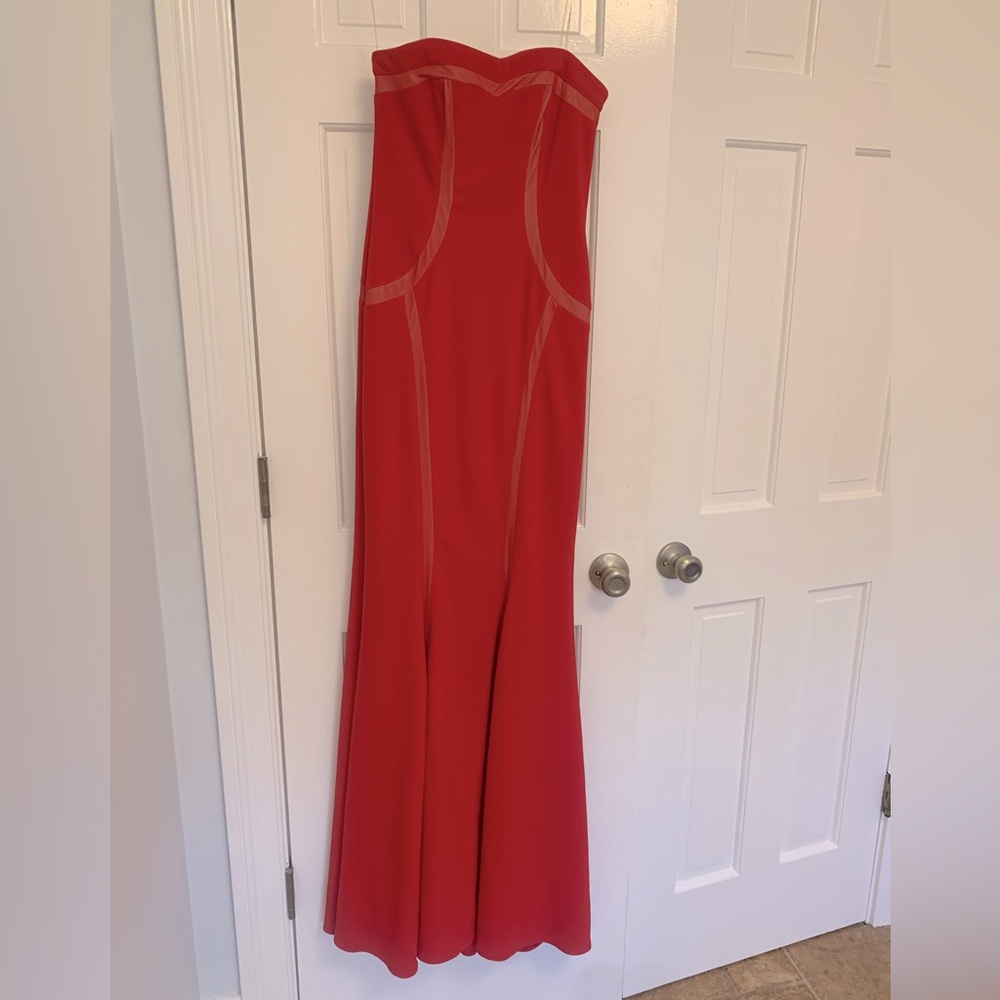 NWT caché Lipstick Red Strapless Evening Gown